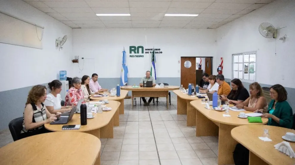El Gobierno y los gremios pasaron a un cuarto intermedio