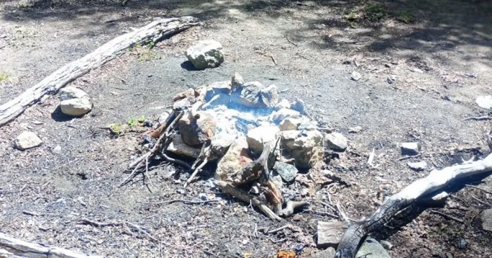Numerosas denuncias por fogones en lugares no habilitados del Parque Nacional Nahuel Huapi