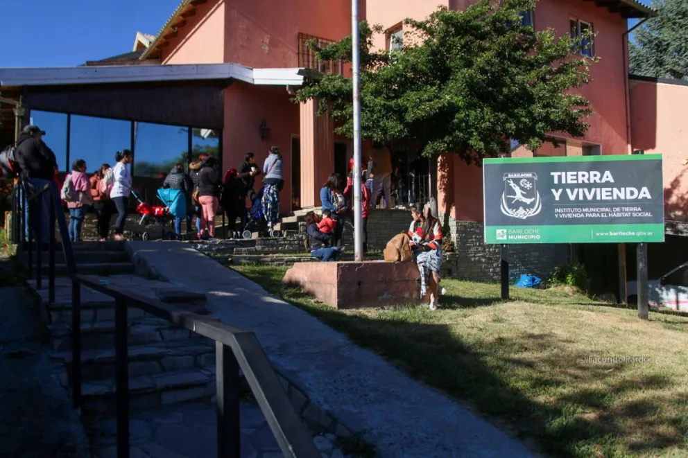 Se conversa con privados para lograr lotes que solucionen emergencia habitacional 