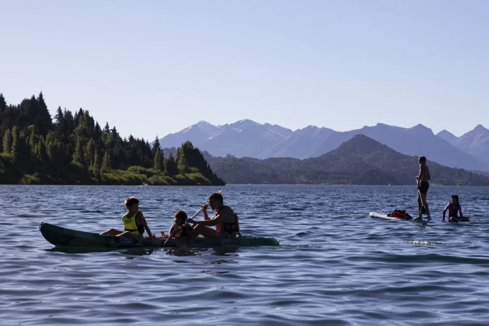 Cuidarse y respetar el entorno, para disfrutar a pleno. Foto archivo.