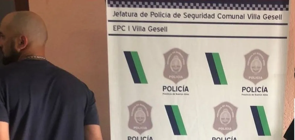 Un barilochense intentó robar dos latas de cerveza en Villa Gesell y quedó detenido 