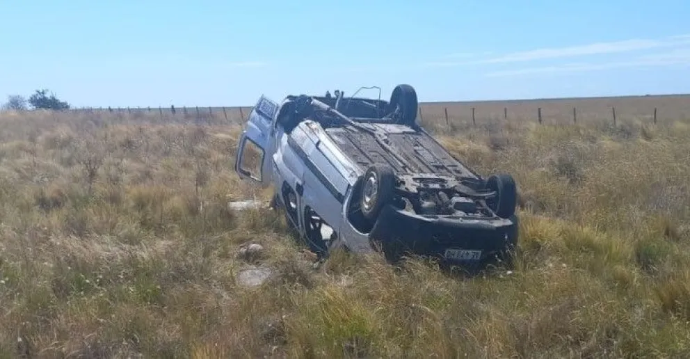 Un hombre perdió la vida en un vuelco en la Ruta 20 en viaje a Bariloche