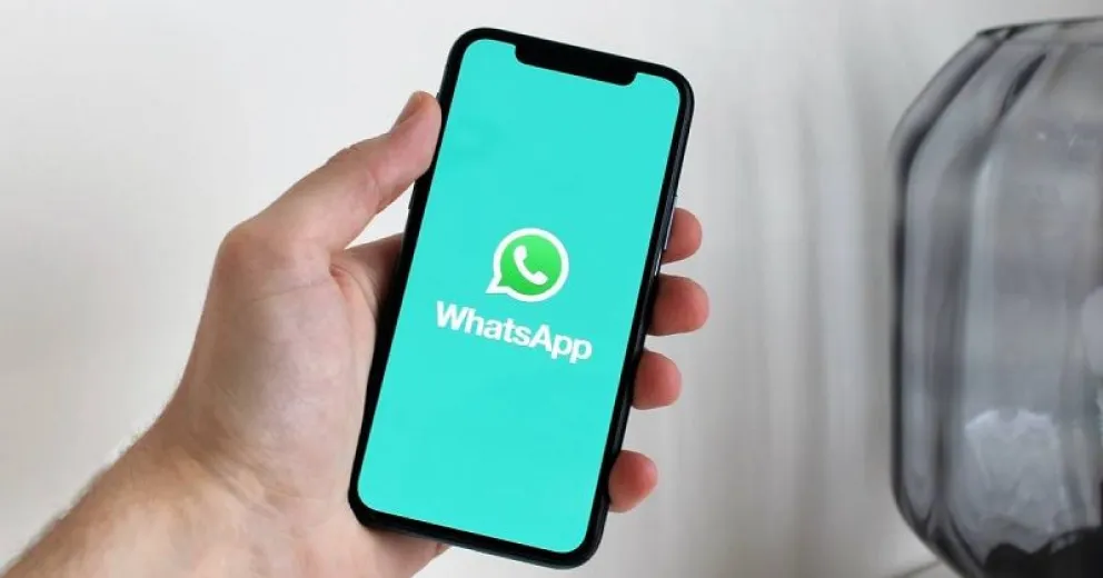 Cómo activar el modo invisible en WhatsApp y leer mensajes sin que otros lo sepan