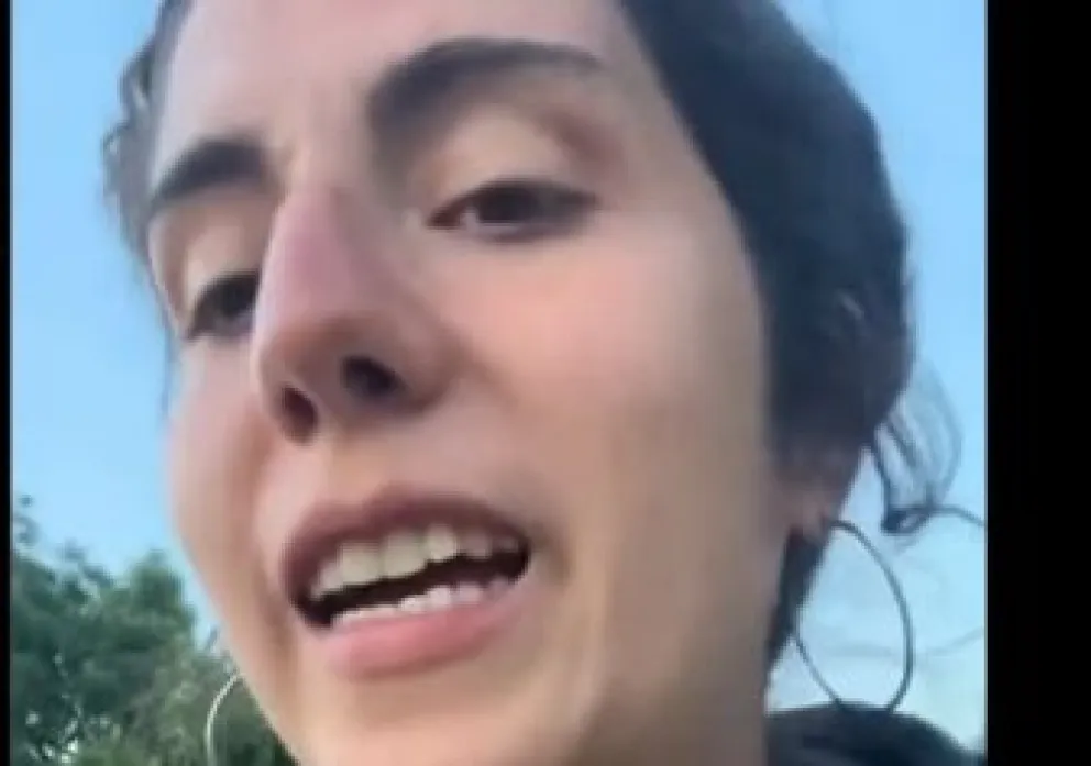 Video: Joven afirma haber visto un duende mientras caminaba por Bariloche