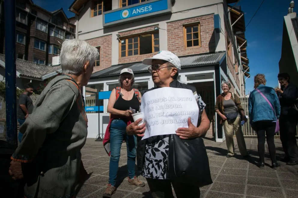 El Abuelazo Bariloche pide a la comunidad que acompañe sus reclamos