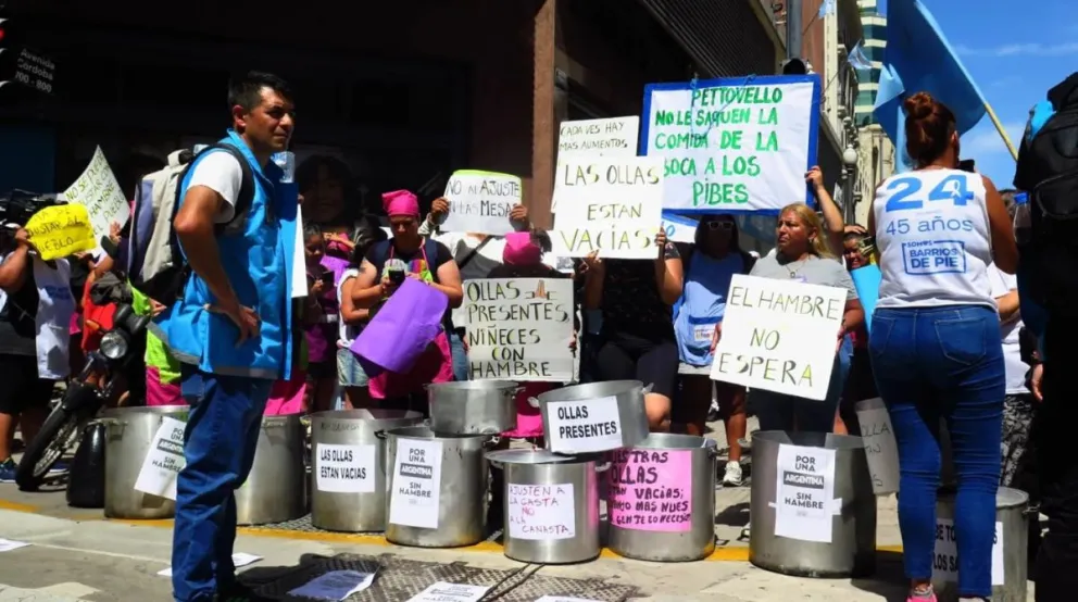 La ministra de Capital Humano se acercó a manifestantes: “Voy a recibir a los que tienen hambre”