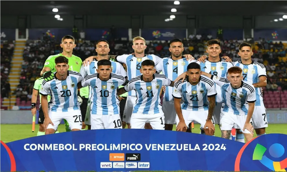 Ya clasificado, Argentina se enfrenta al Uruguay de Bielsa en el Preolímpico 