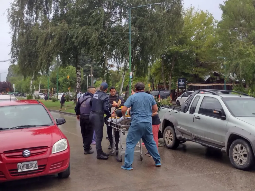 Motociclista de delivery accidentado fue derivado al hospital