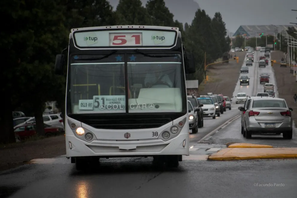 Acordate: desde hoy viajar en colectivo en Bariloche cuesta como mínimo $980