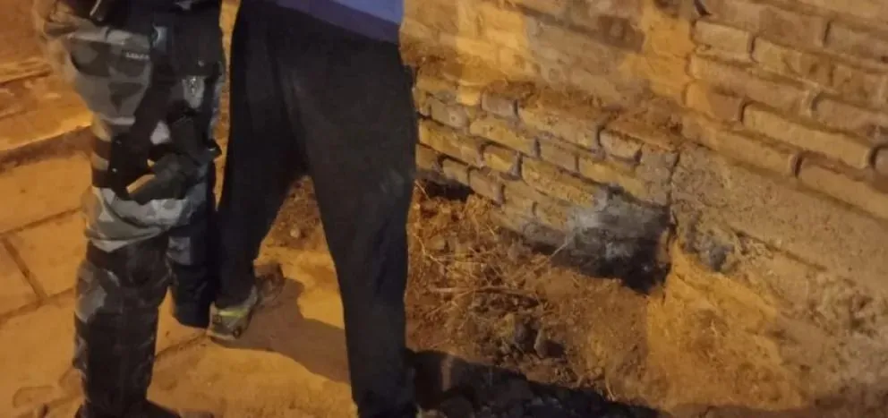 Un hombre, una mujer y un adolescente fueron atrapados cuando trataban de robar cables