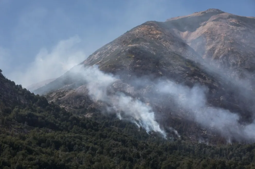 El incendio en Brazo Tristeza está controlado y en proceso de extinción