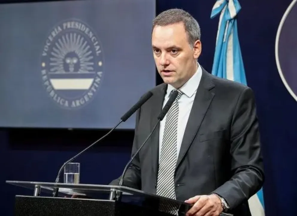 Adorni desmiente rumores sobre derogación del aborto legal