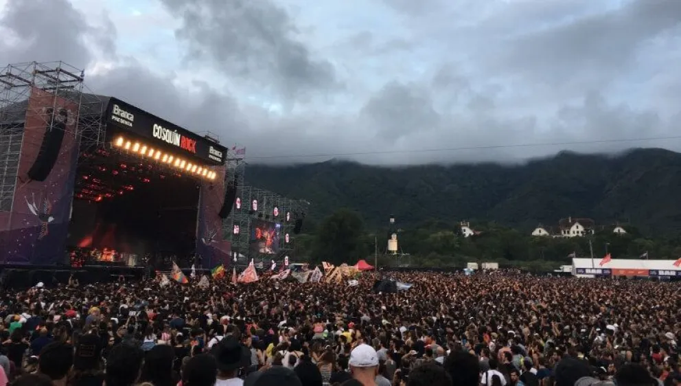 La furia de Milei contra el Cosquín Rock sale mal en las redes sociales