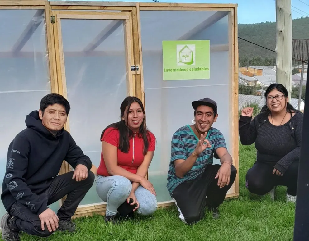 El ganador del "Invernadero Saludable" invita a la comunidad a que cultiven sus propios alimentos