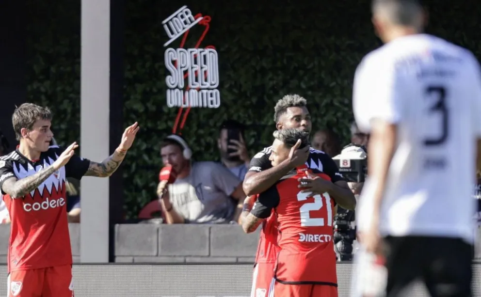 River goleó a Riestra en el debut de Fabbiani como entrenador del “Malevo”