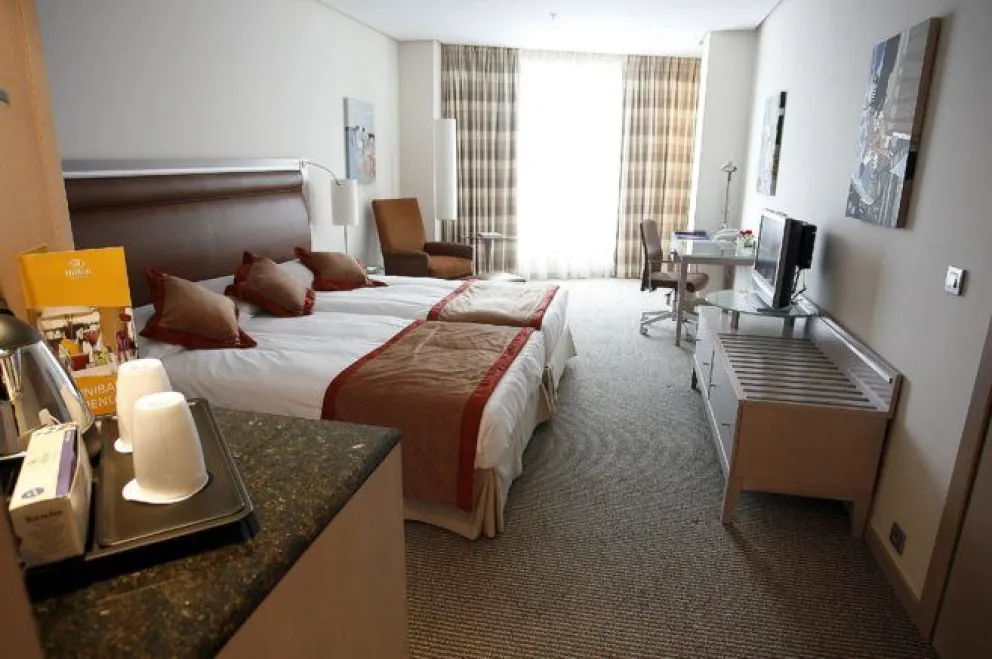 Herrero: “Hay hoteles que ofrecen vista al lago, cuando en realidad no la tienen”