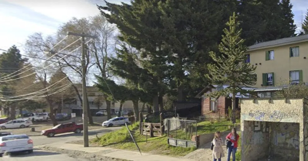 Accidente entre un auto y una moto