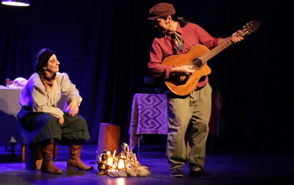 Teatro, proyecciones, poesía y disertaciones en jornadas artísticas mapuches