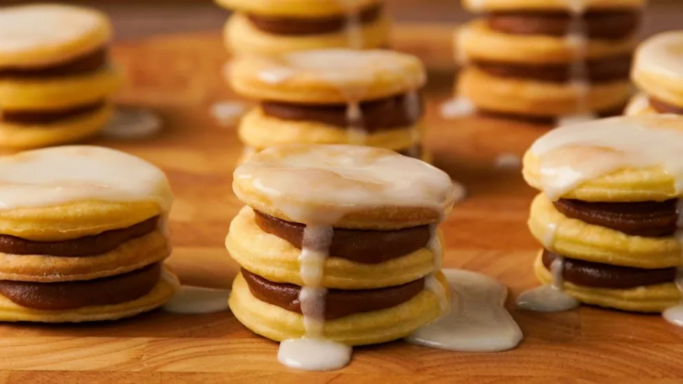 Hacé alfajores de coco y limón: una opción dulce deliciosa y sin TACC