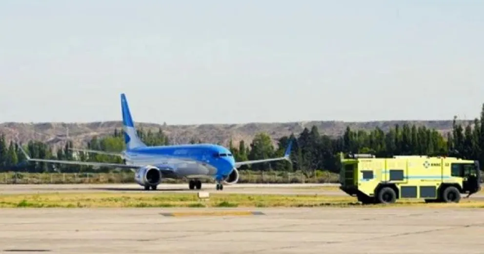 Avión entró en emergencia y tuvo que aterrizar en Neuquén