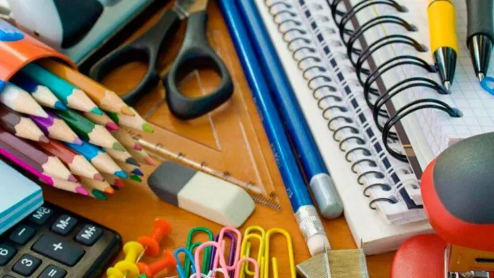 Milei anunció vouchers educativos para comprar útiles y pagar colegios privados