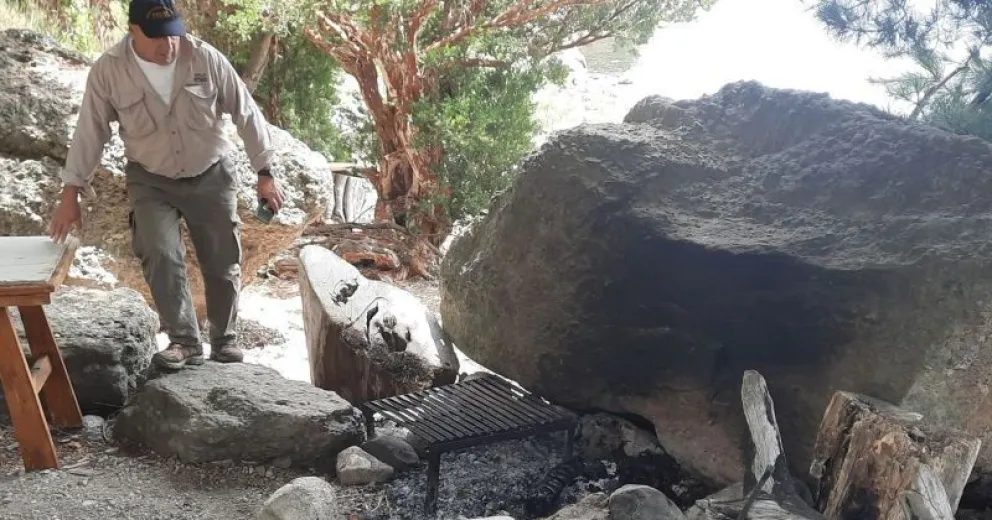Es gente de Bariloche la que sigue haciendo fogones en lugares prohibidos