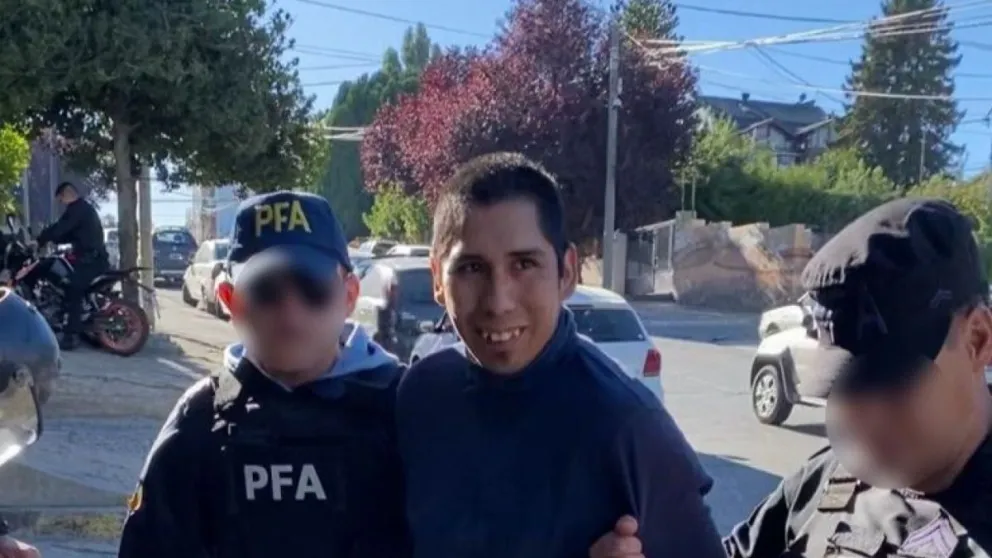 Santana, a quien suelen denominar "el mapuche de los binoculares", en 2024, cuando fue detenido (imagen de archivo).
