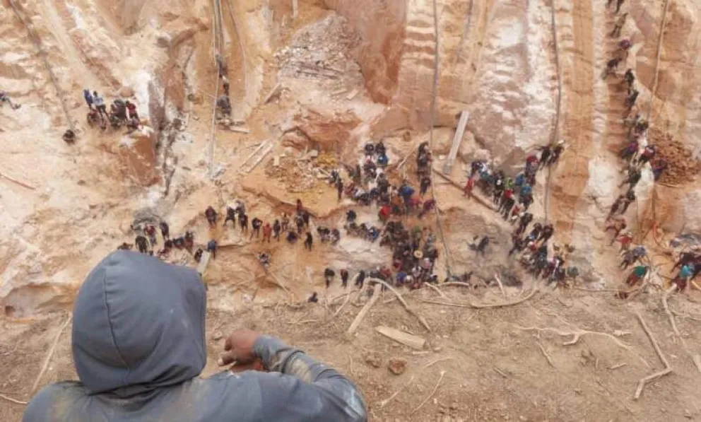 Venezuela: el derrumbe de una mina ilegal de oro dejó al menos 15 muertos y 11 heridos