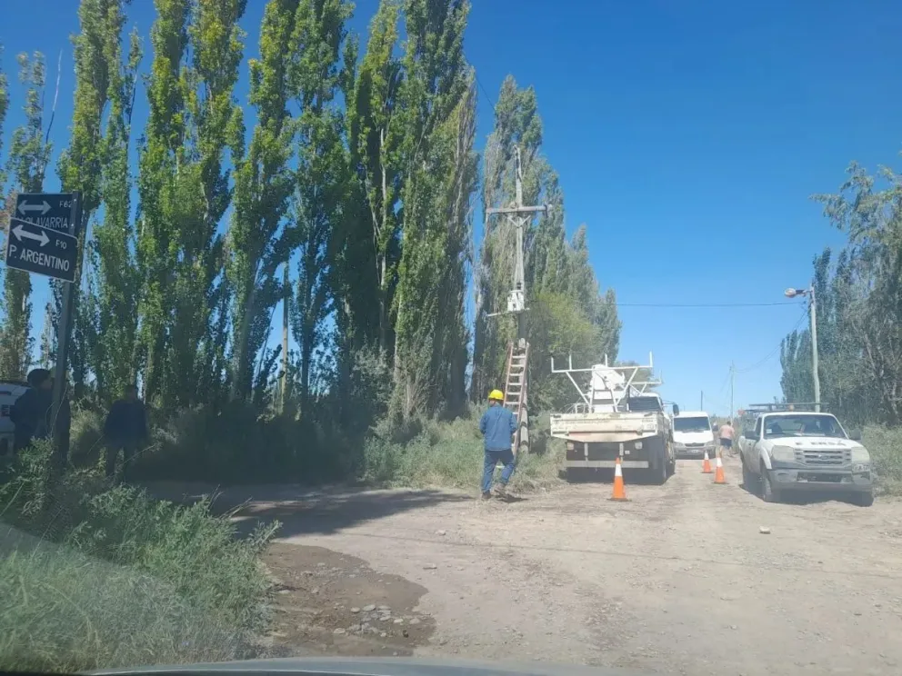 Un trabajador municipal le salvó la vida a un operario de Edersa que sufrió una descarga
