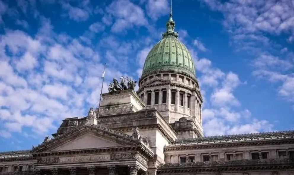Congreso en la mira: la Justicia pide tratar el DNU de Milei
