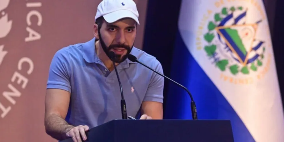 Bukele excluye la perspectiva de género de la educación pública en El Salvador