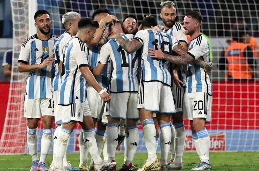 Scaloni dio la lista de convocados para la doble fecha FIFA con sorpresas