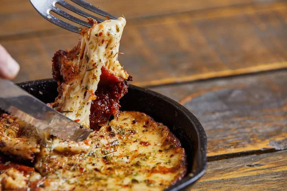 La provoleta argentina, elegida entre los mejores aperitivos del mundo