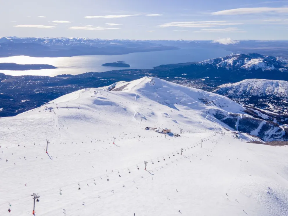 Catedral Alta Patagonia incorpora tecnología internacional en los sistemas de compra y más puntos de venta en el país