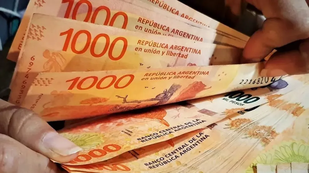 Ajuste salarial insuficiente frente a la inflación: empresas proyectan aumentos por debajo del 200% en 2024