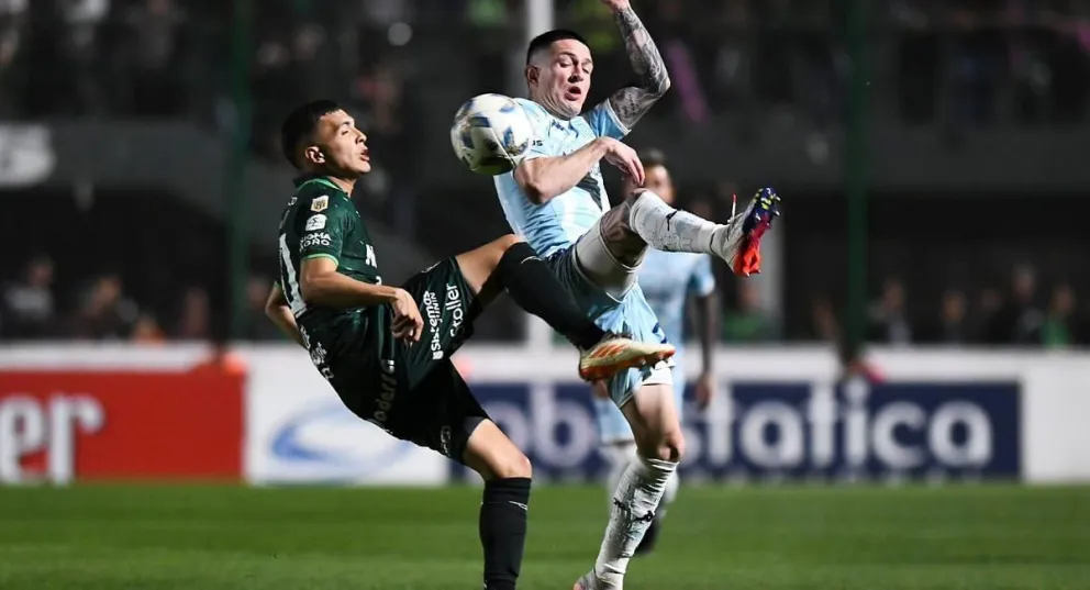 Racing busca mantenerse en la pelea por la clasificación ante Sarmiento: horario, TV y formaciones