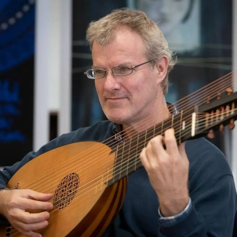 Vuelva a sonar el laúd de Miguel de Olaso a orillas del Moreno