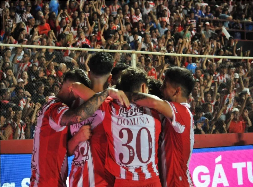 Lo amargó sobre el final: Unión le ganó a Boca en un partido muy malo del Xeneize