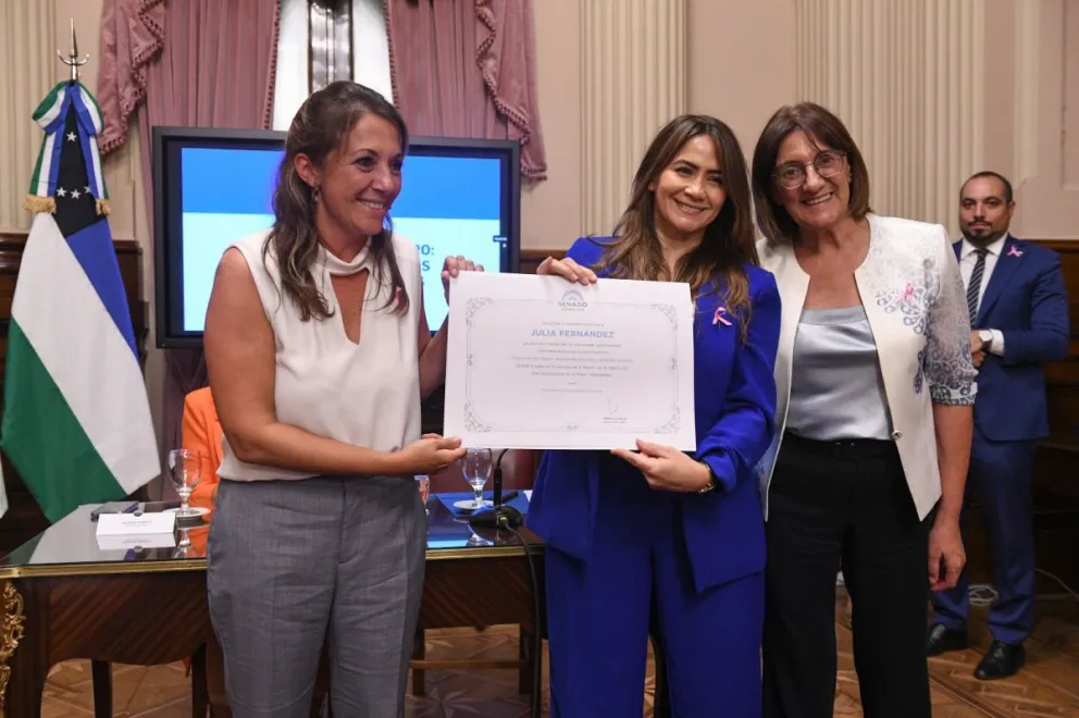 Julia Fernández participó en el Senado del conversatorio “Mujeres de Río Negro. Rompiendo barreras y abriendo caminos” 