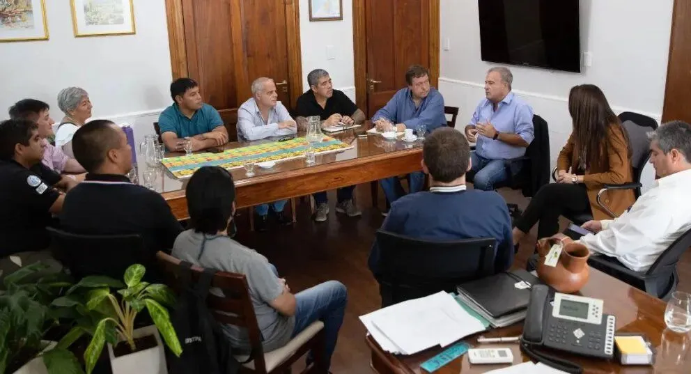 En medio de la crisis nacional, Weretilneck profundiza diálogo con la CGT