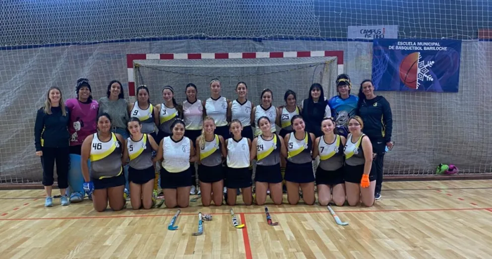 Para cerrar la temporada de verano, encuentro de hockey en el Municipal 3