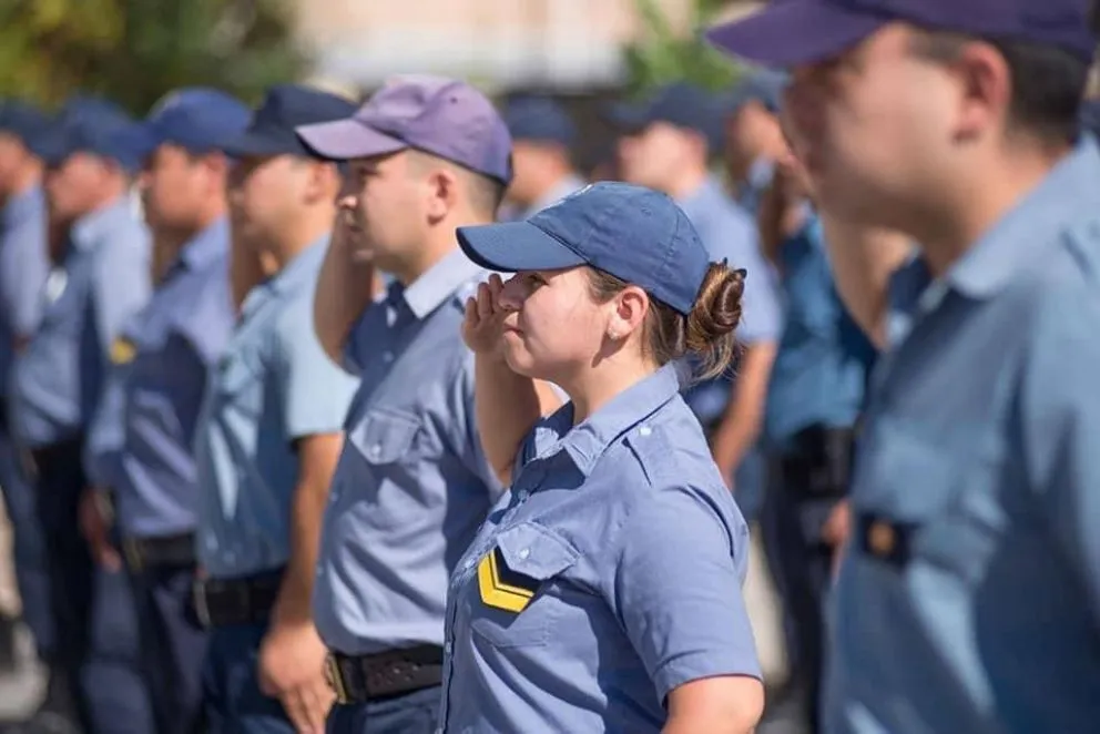 Weretilneck busca recompensar a la policía por zona desfavorable