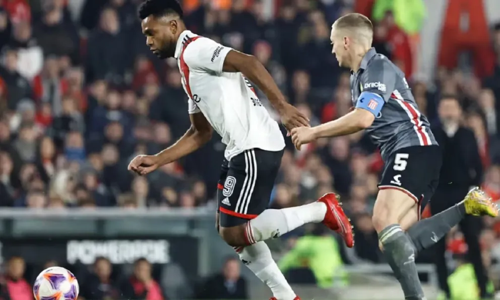 River y Estudiantes definen al campeón de la Supercopa Argentina: hora y TV