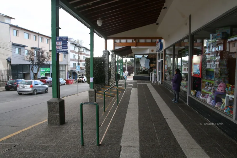 Segundo día de paro de colectivos complica a los barilochenses 