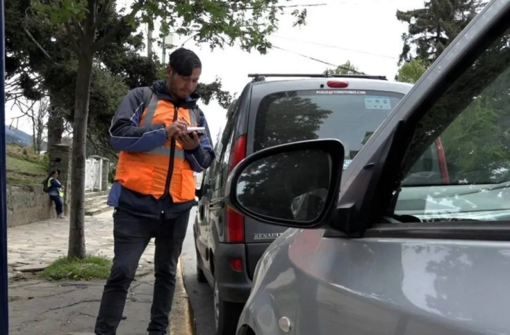 Desde el lunes la hora del estacionamiento costará $480 en Bariloche 