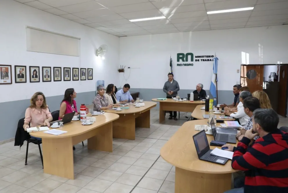 Cómo es la nueva propuesta salarial presentada para docentes de Río Negro