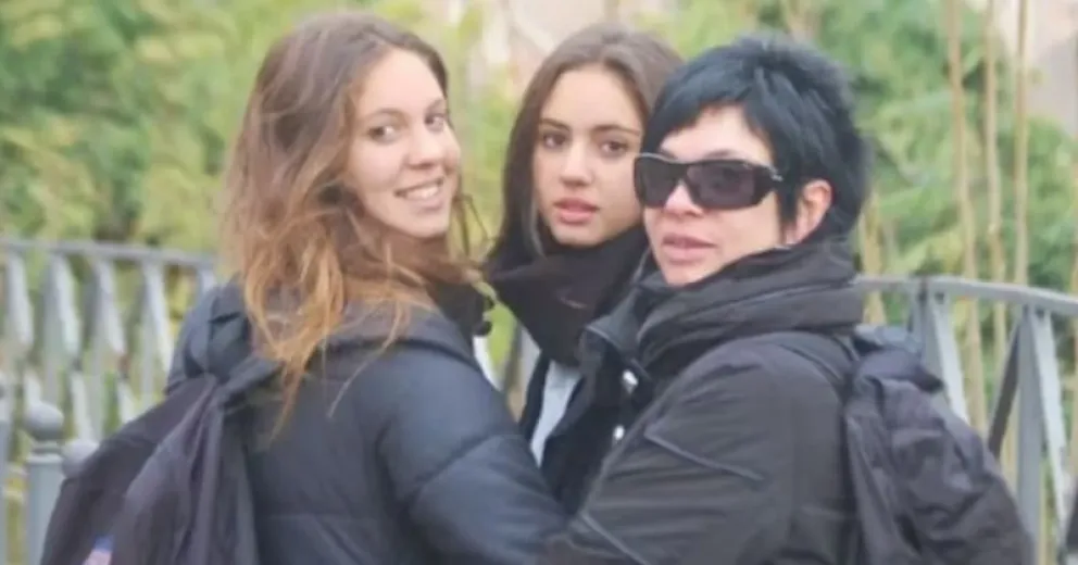 De qué y en dónde vive Greta, la hija de Mónica Gutiérrez