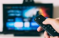 Chau al cable: cómo ver decenas de canales en tu televisor totalmente gratis
