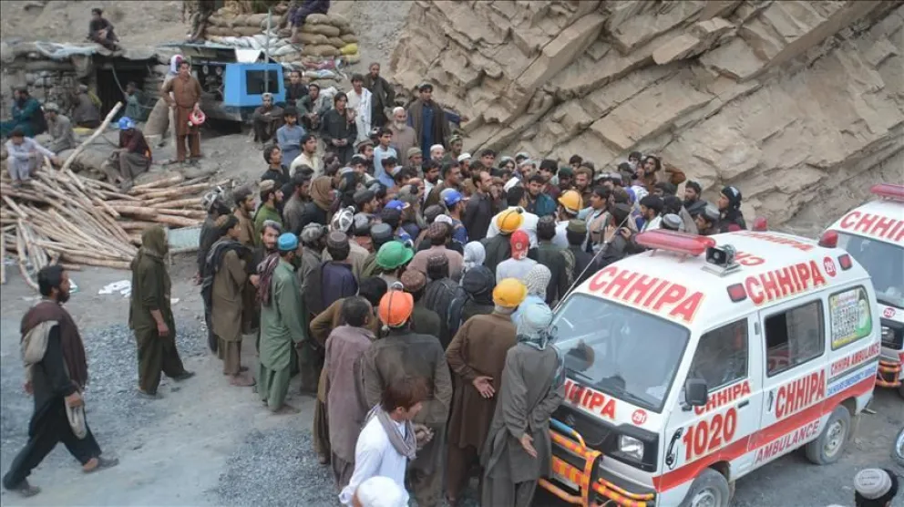 Al menos 12 personas murieron tras explotar una mina de carbón en Pakistán