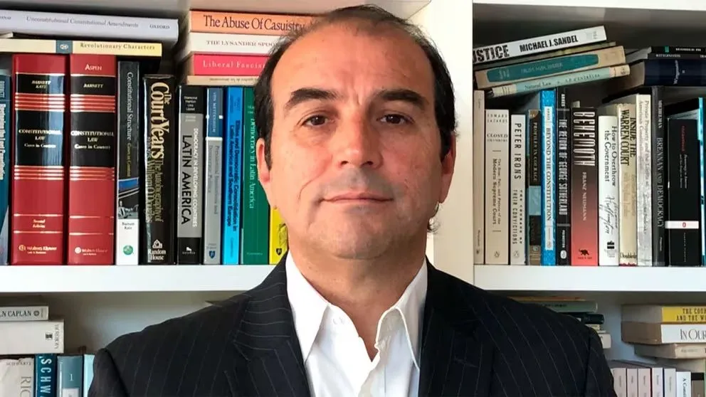 ¿Quién es el barilochense que el presidente Milei postuló para integrar la Corte Suprema?